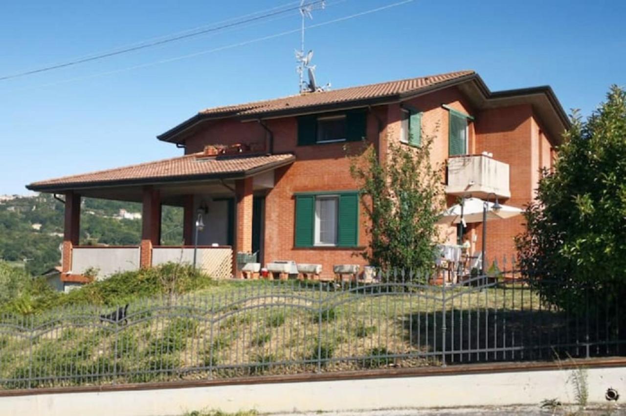 Relax In Collina A Due Passi Dal Mare Apartment Torriana Luaran gambar